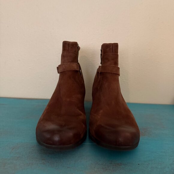 Dansko 'Cagney' Brown Leather/Suede Heeled Booties Sz 41 US 10.5-11 - Picture 2 of 9